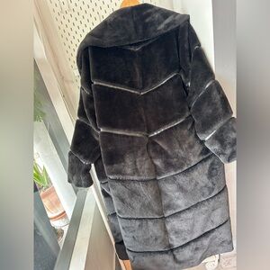ALO Yoga Charcoal Knock Out coat